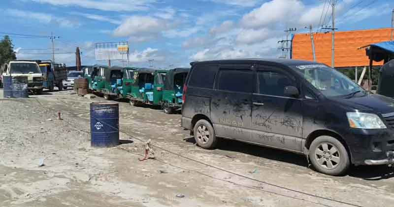ব্রাহ্মণবাড়িয়ায় গ্যাস সংকটে হাহাকার, আয় কমছে যানবাহন চালকদের