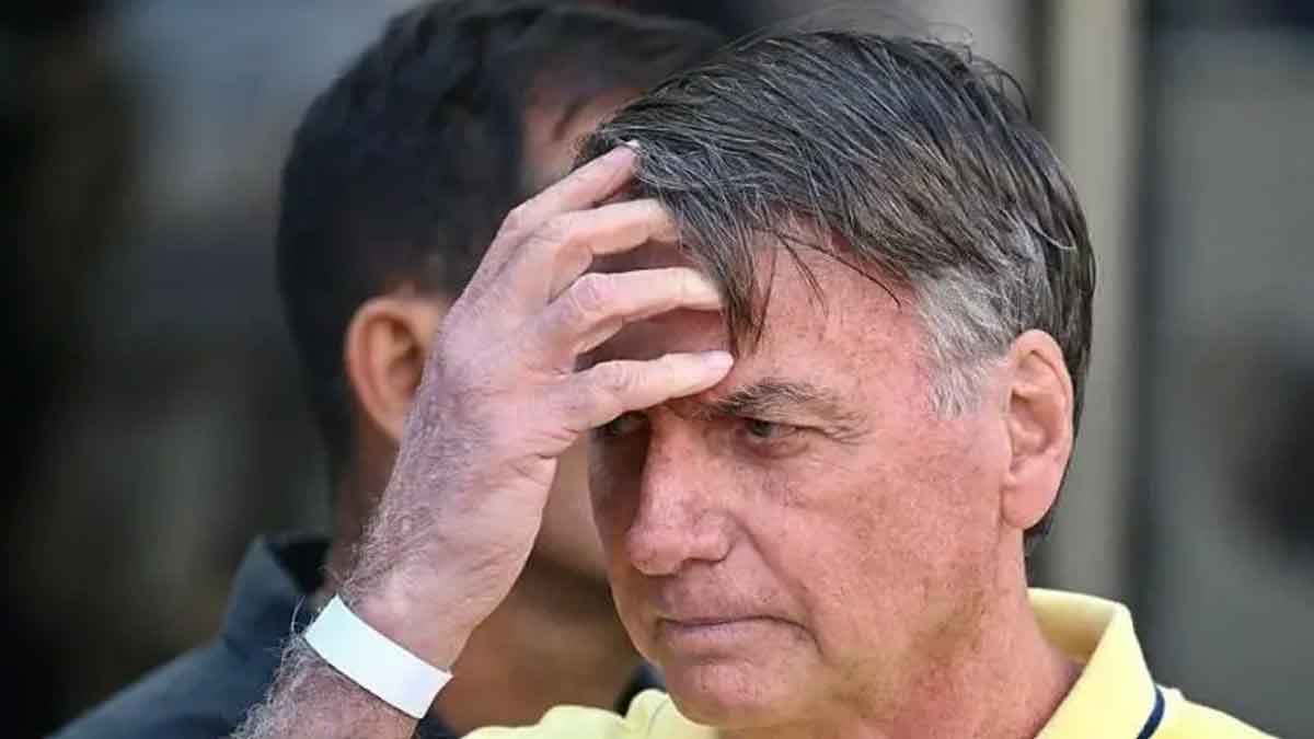 ব্রাজিলের সাবেক প্রেসিডেন্ট বলসোনারোকে ২৭ বছরের কারাদণ্ড