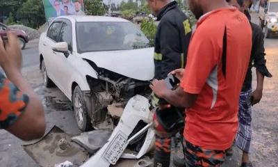 ভালুকায় সড়ক দুর্ঘটনায় প্রাইভেটকার চালক নিহত, প্রবাসী আহত