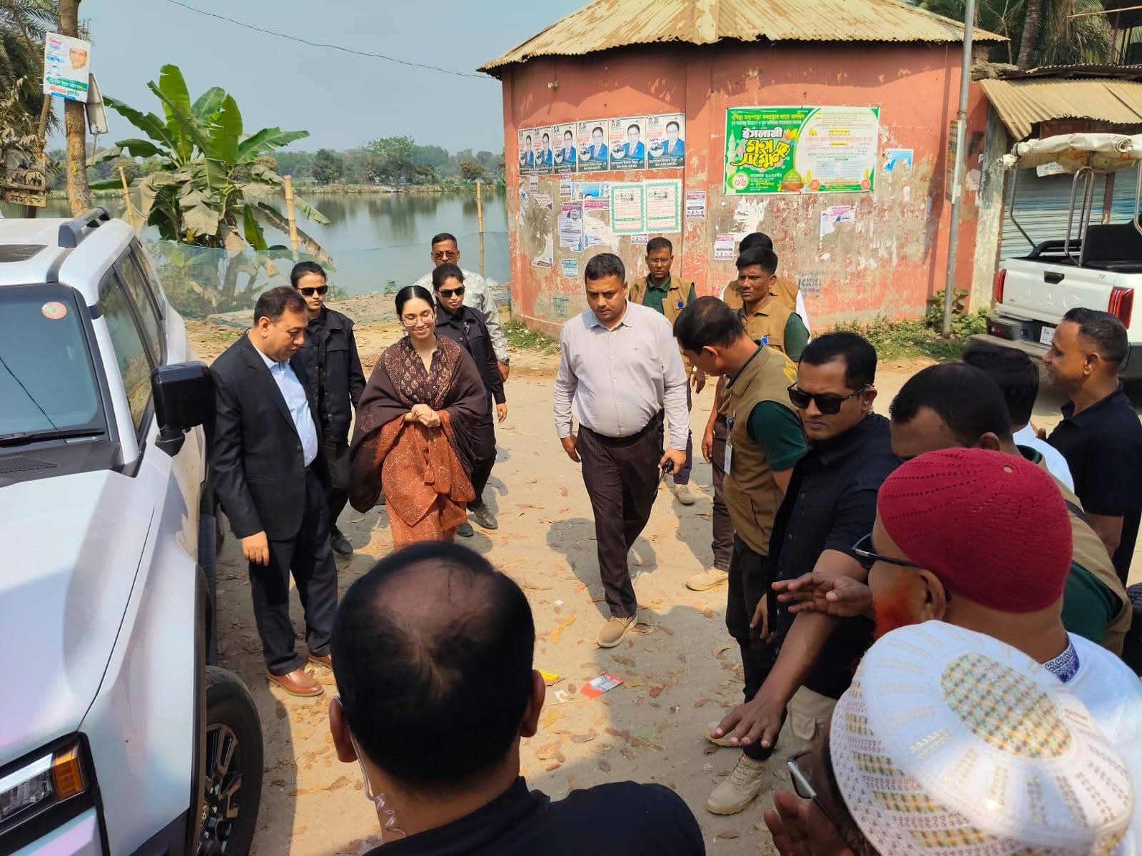ভালুকায় ক্ষুদ্র ও কুটির শিল্প প্রদর্শনী পরিদর্শন করলেন জাইমা রহমান