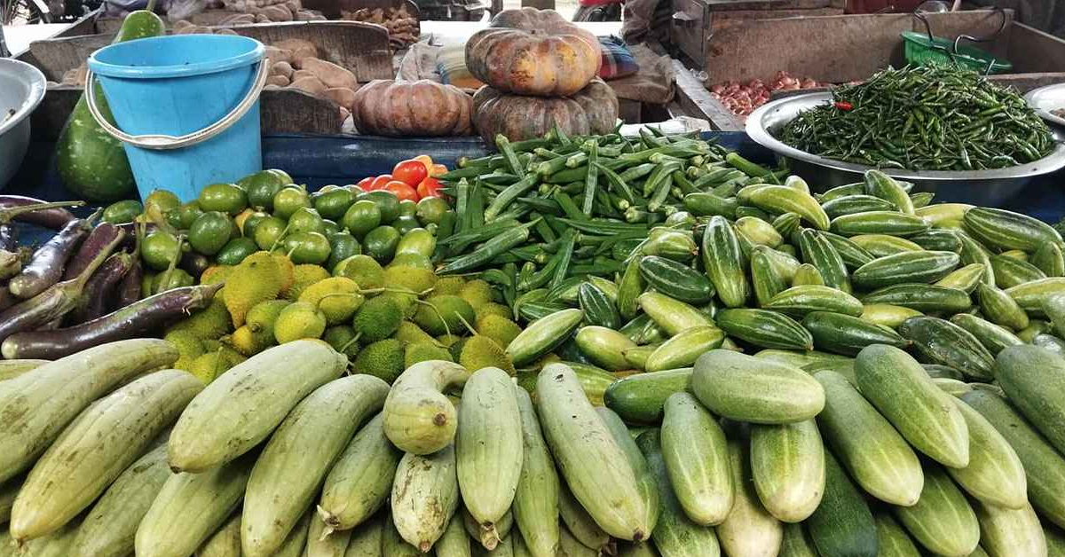 সবজিসহ নিত্যপণ্যের বাজারে কিছুটা অস্বস্তি, চাপে নিম্ন-মধ্যবিত্ত