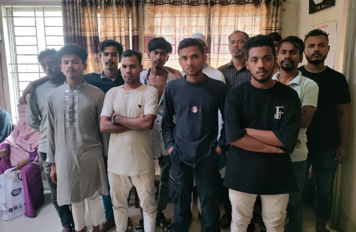 হাজারীবাগ আ.লীগের ঝটিকা মিছিল, গ্রেপ্তার ১১
