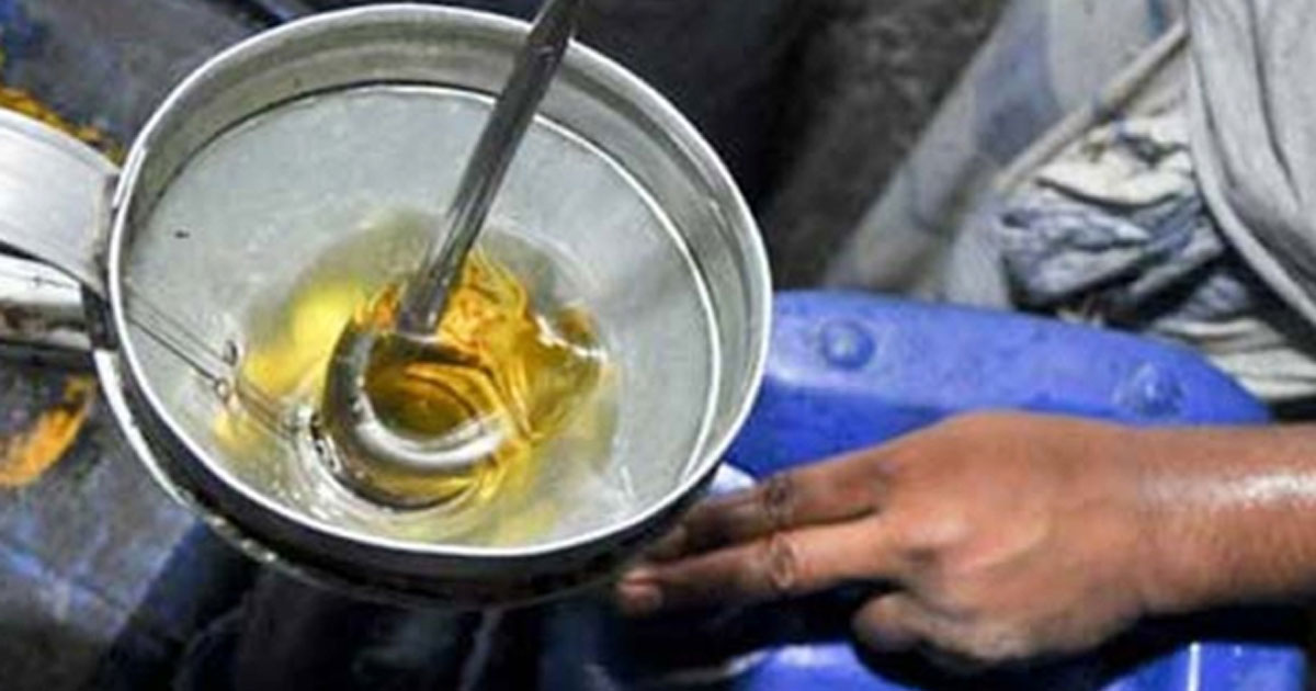 খোলা তেলে অদৃশ্য বিষ : খাচ্ছি না, তবুও খাচ্ছি!